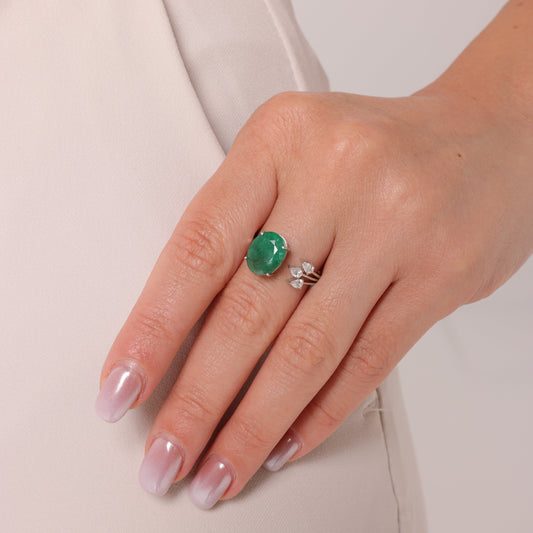STUDDED LEAF RING