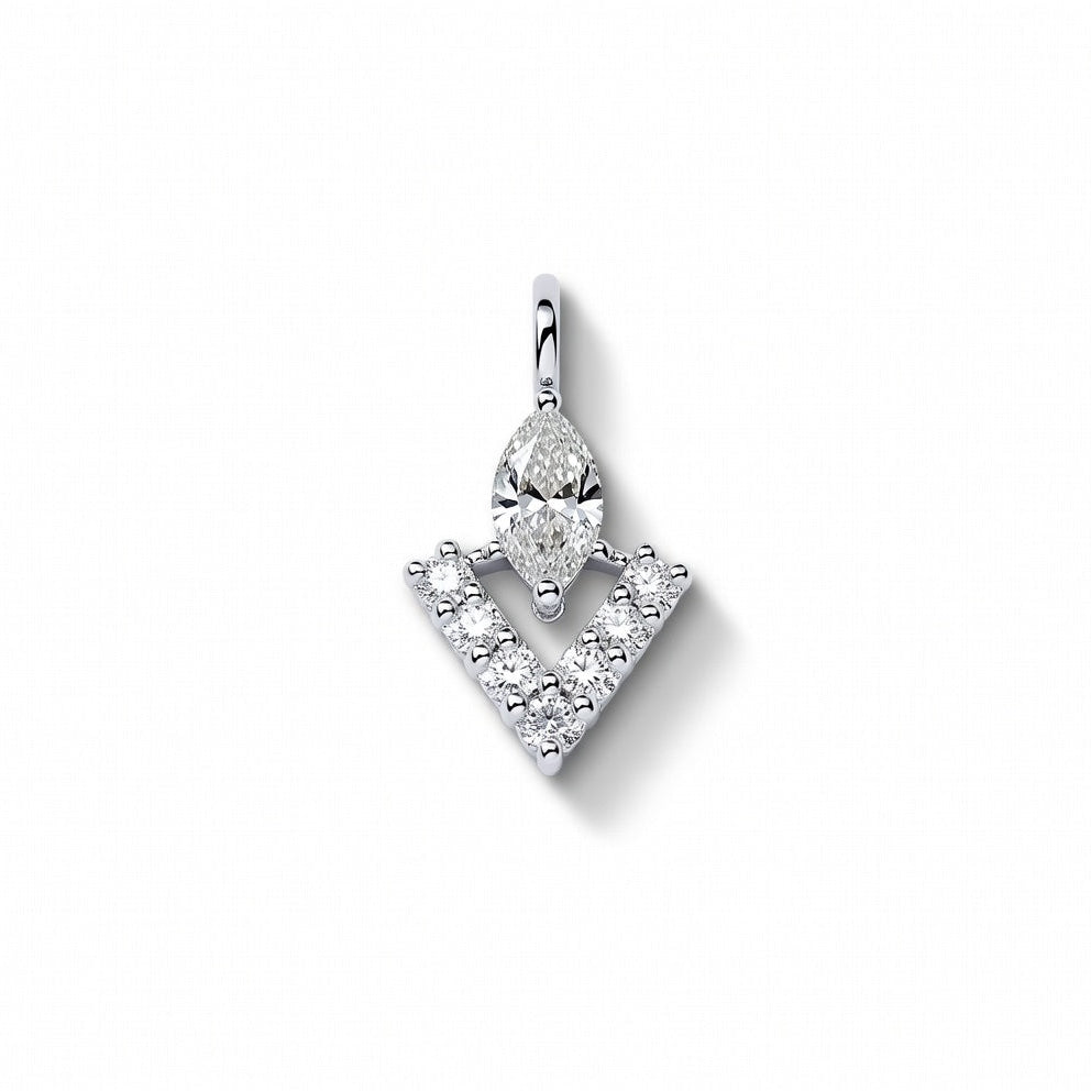 GEM BOND CHARMS NECKLACE