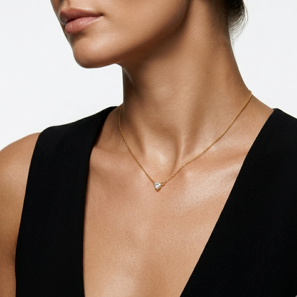 SPARKLING HEART NECKLACE