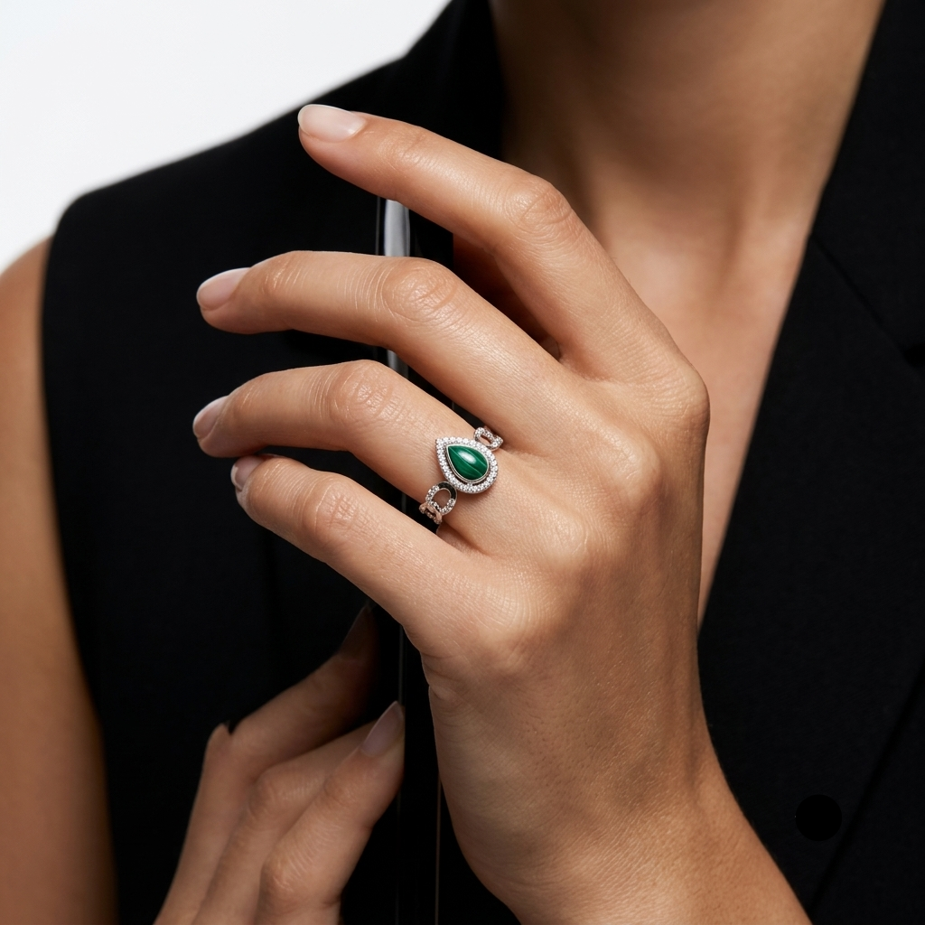 EMERALD ZEV RING