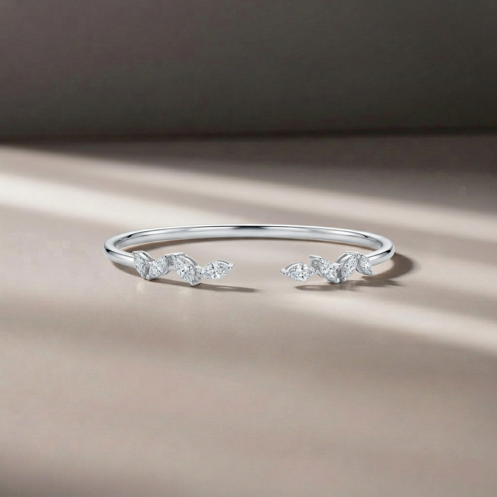 VIRA ETERNA BANGLE