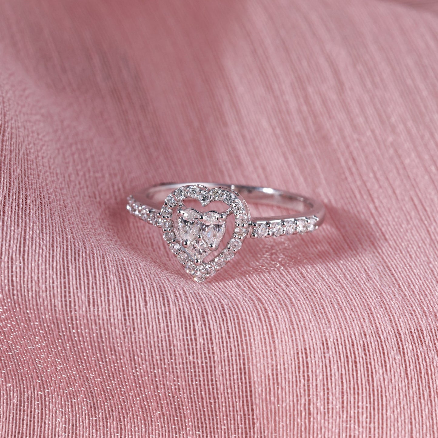 HEART SOLITAIRE FANCY RING