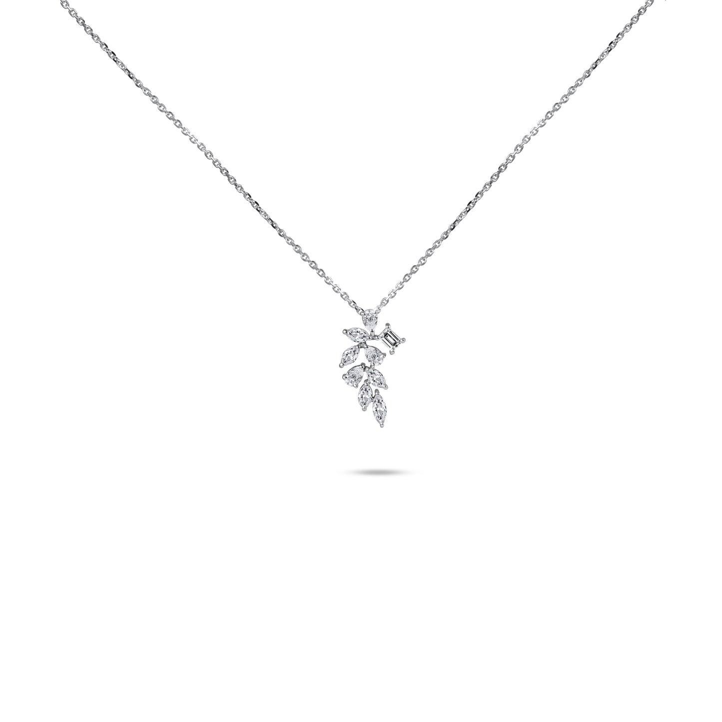 FANCY LEAF ETERNA NECKLACE