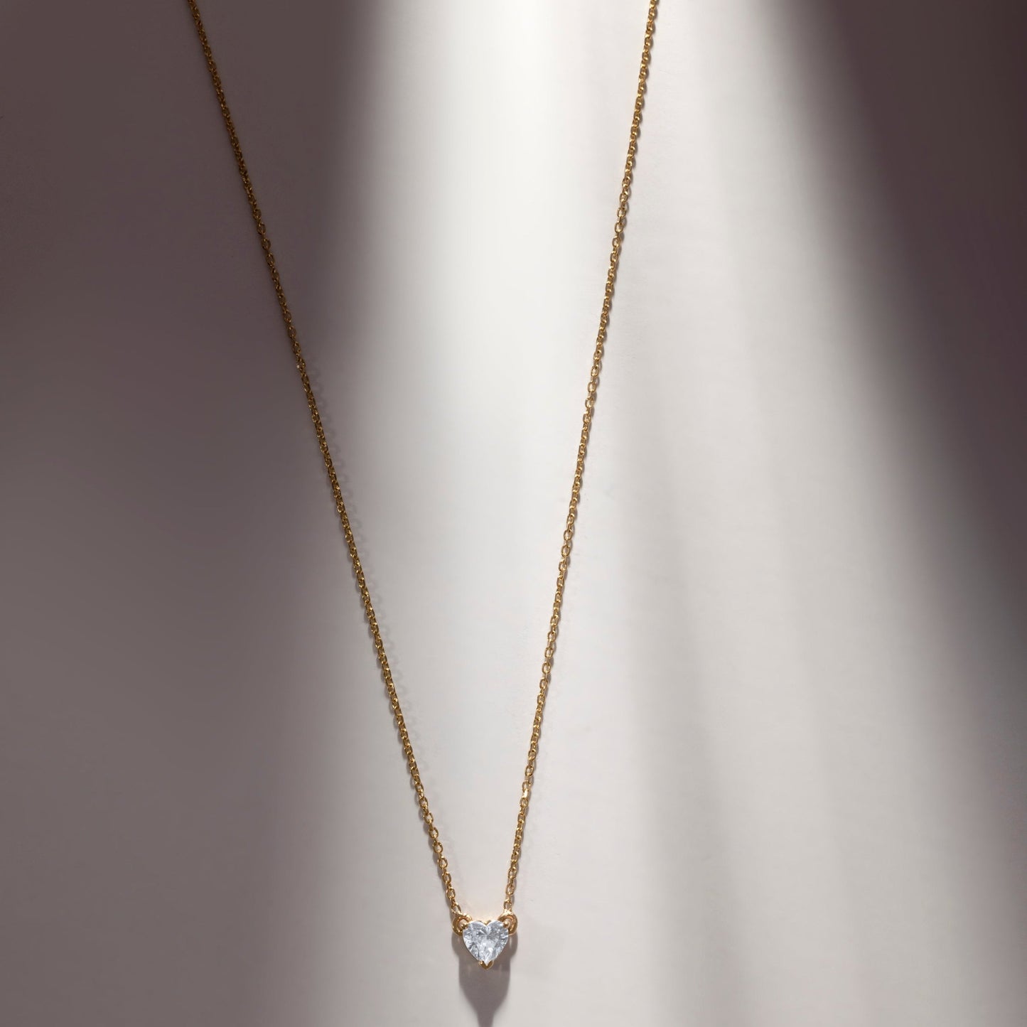 SPARKLING HEART AURORA NECKLACE