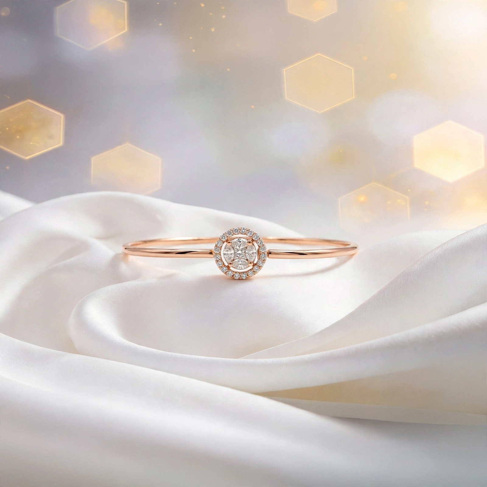 CIRA SOLARA BANGLE