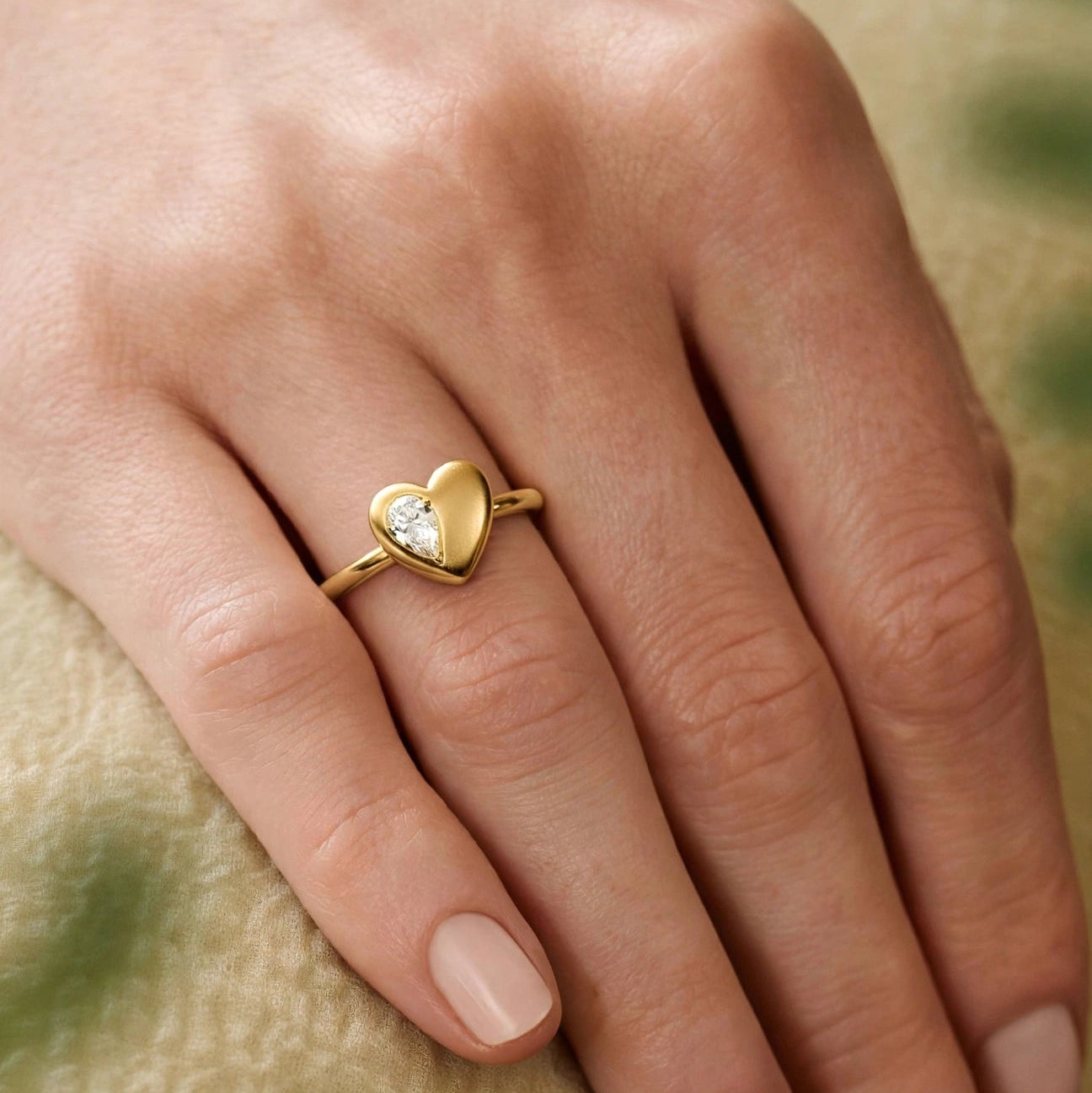 HEART PEAR RING