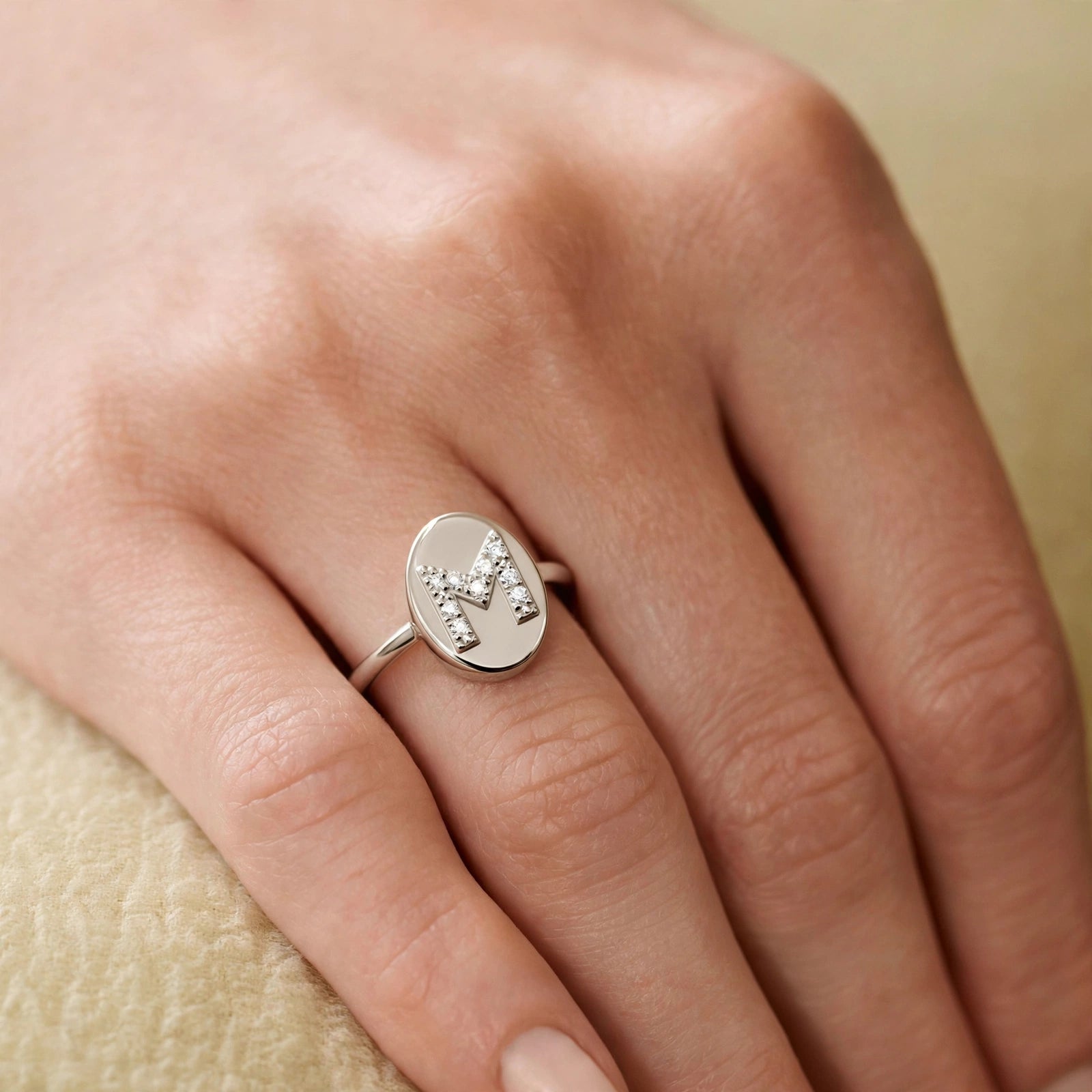 LUMA ROUND RING