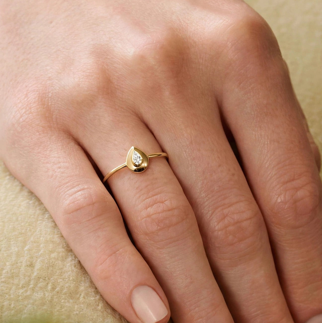 LUMA PEAR RING
