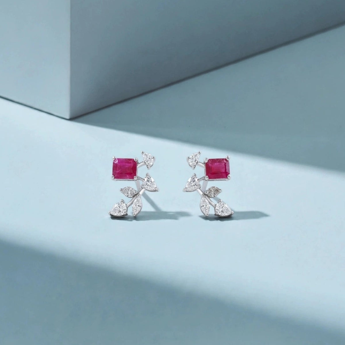 VINA PRISME EARRING