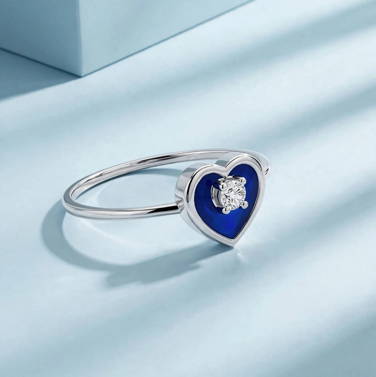 ETERNA HEART RING