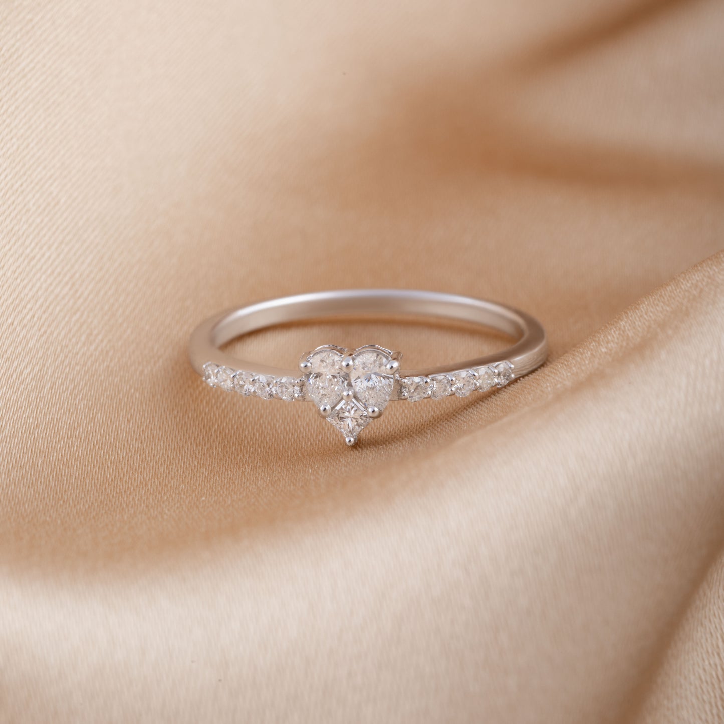 HEART ILLUSION DIAMOND RING