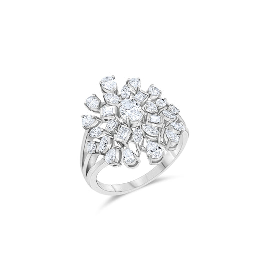 VELOURA WHITE GOLD FLOWER FANCY RING