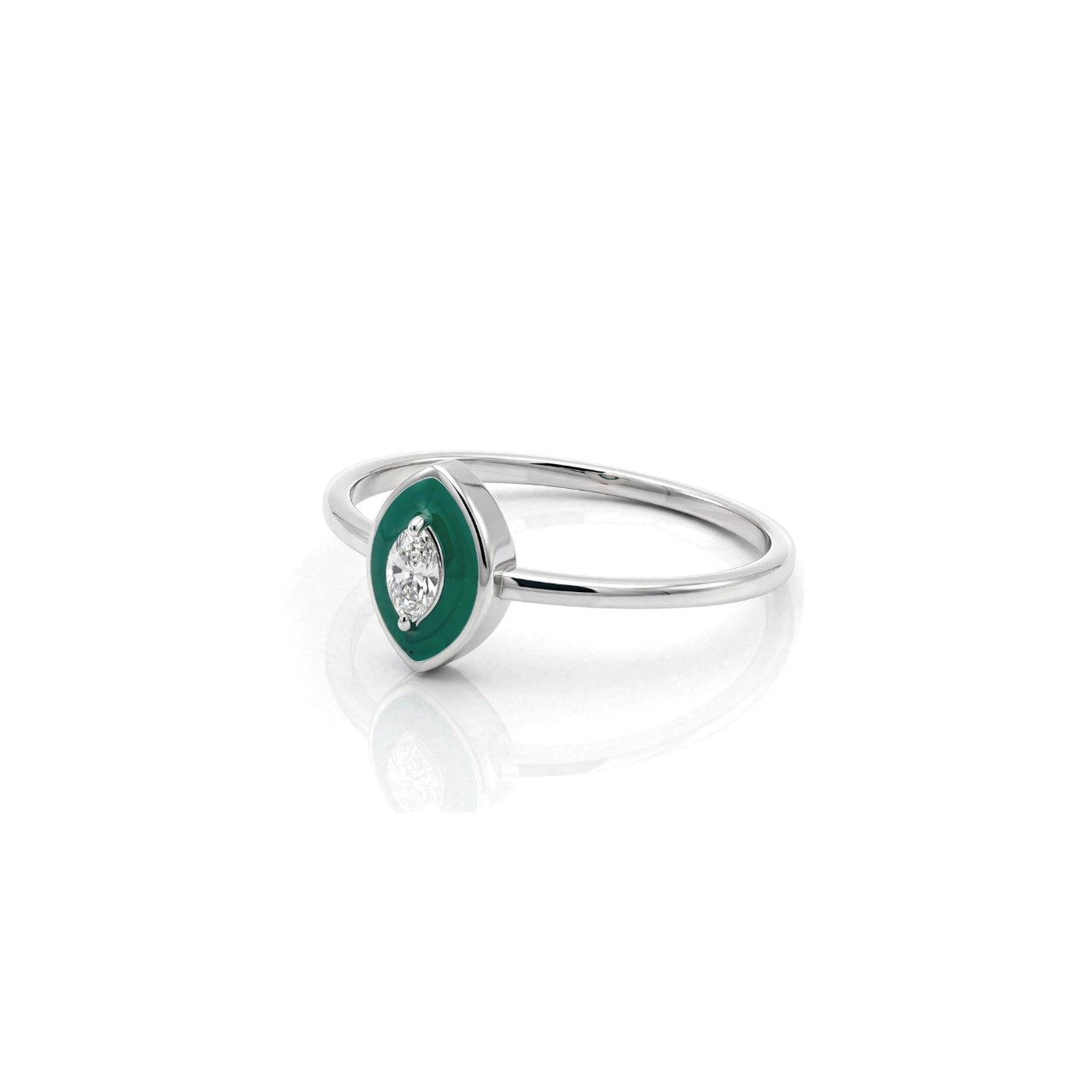 ICONIC GREEN RING
