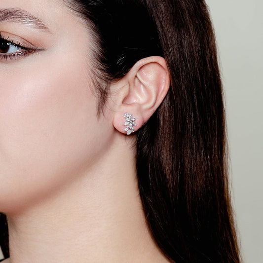 SPARKLING WHITE GOLD DIAMOND BUNCH EARRING