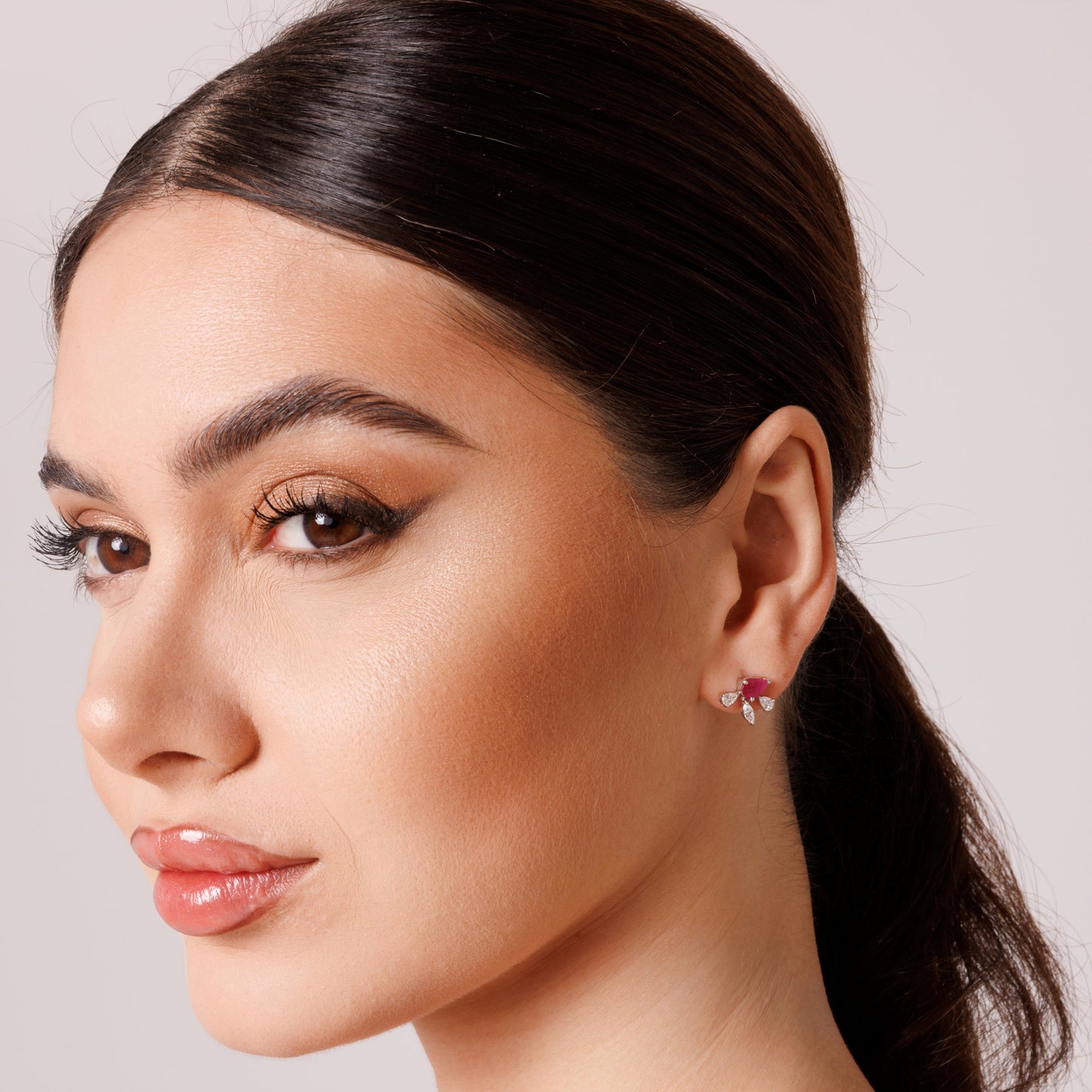 LUNESARIA RUBY EARRING