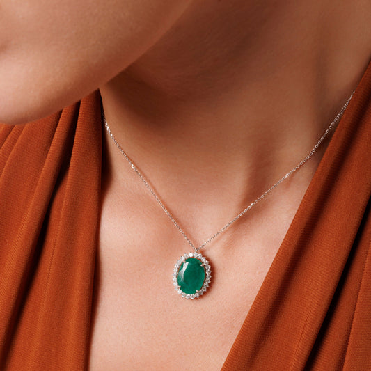 VELORIENA EMERALD NECKLACE