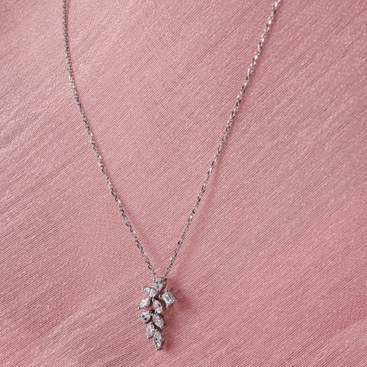 FANCY DIAMOND LEAF PENDANT