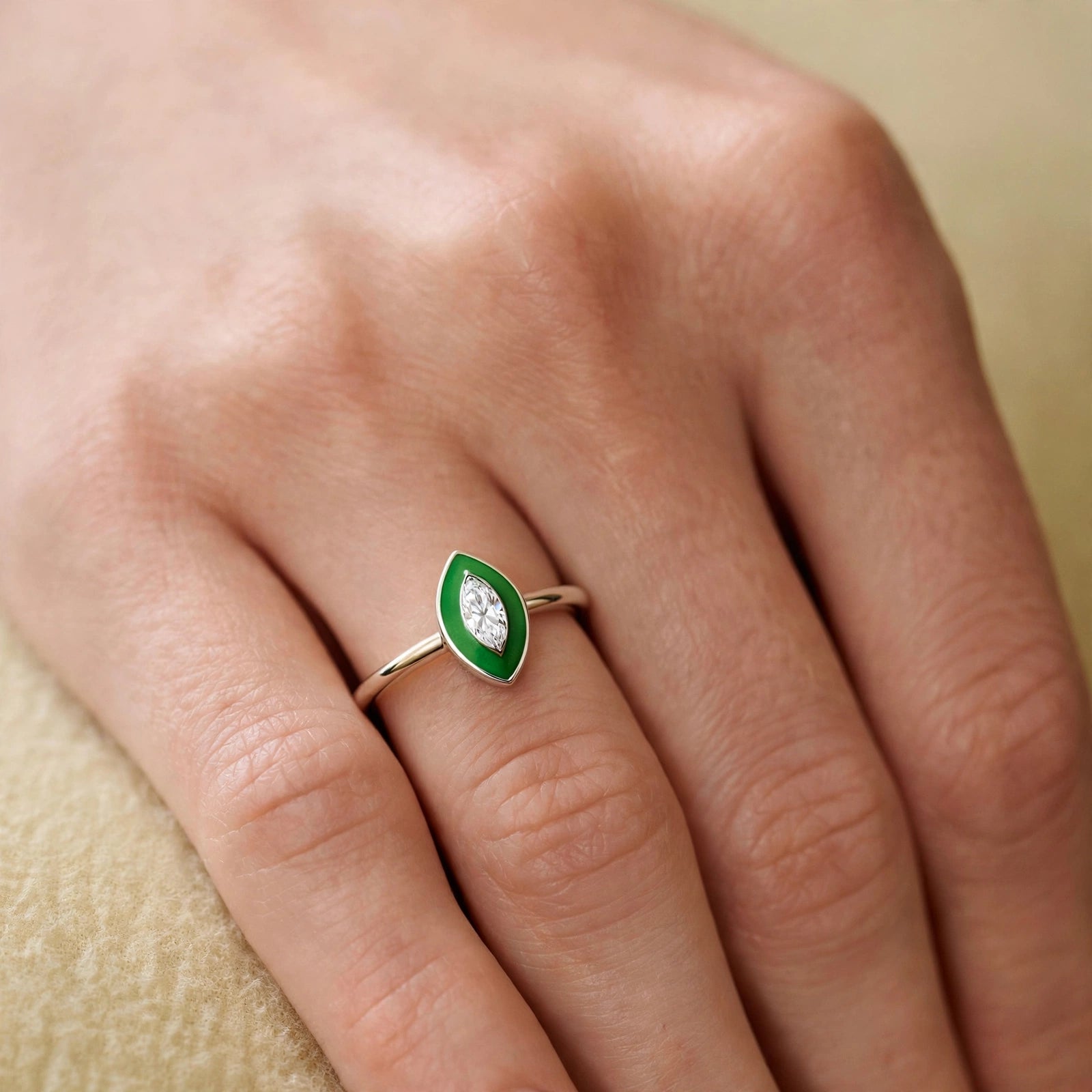 ICONIC GREEN RING