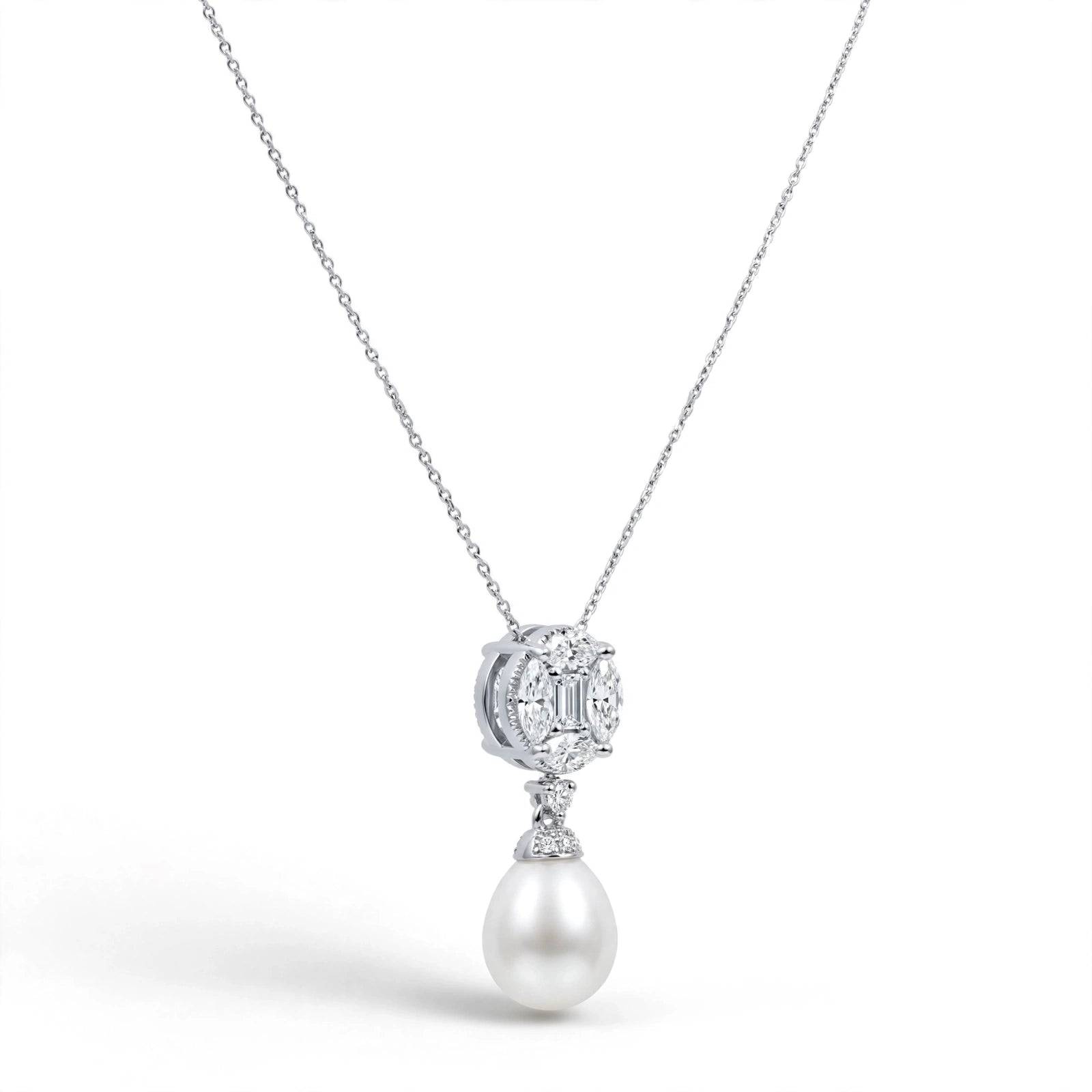 RIV ETERNA NECKLACE