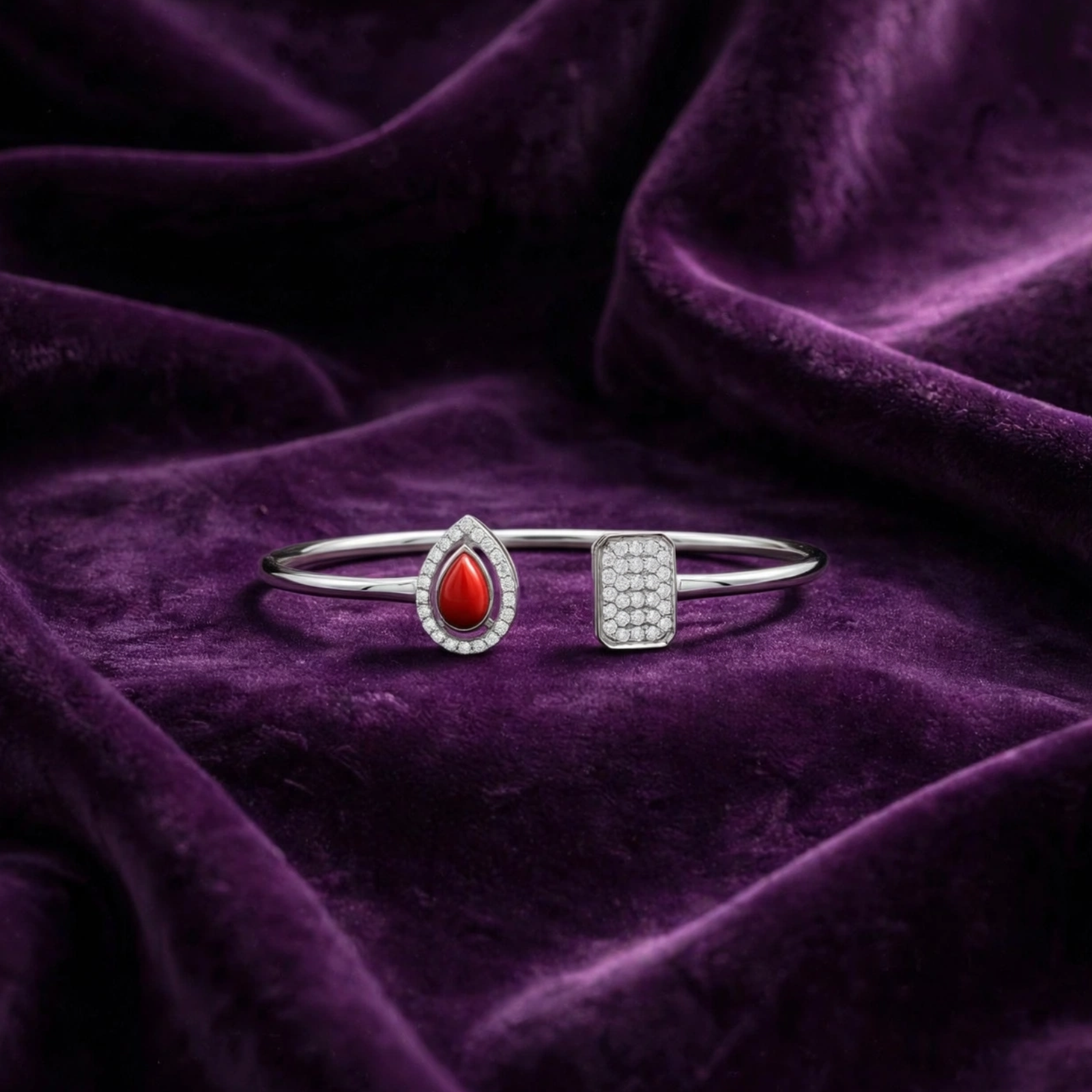 XIRA SPECTRA BANGLE