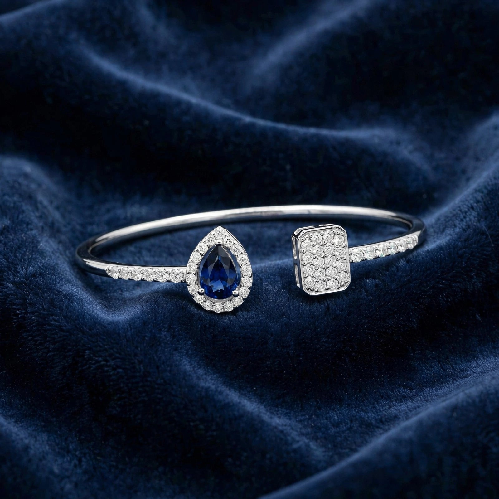 SAPPHIRE ETERNA BANGLE